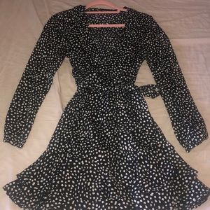 Pretty Little Thing dress